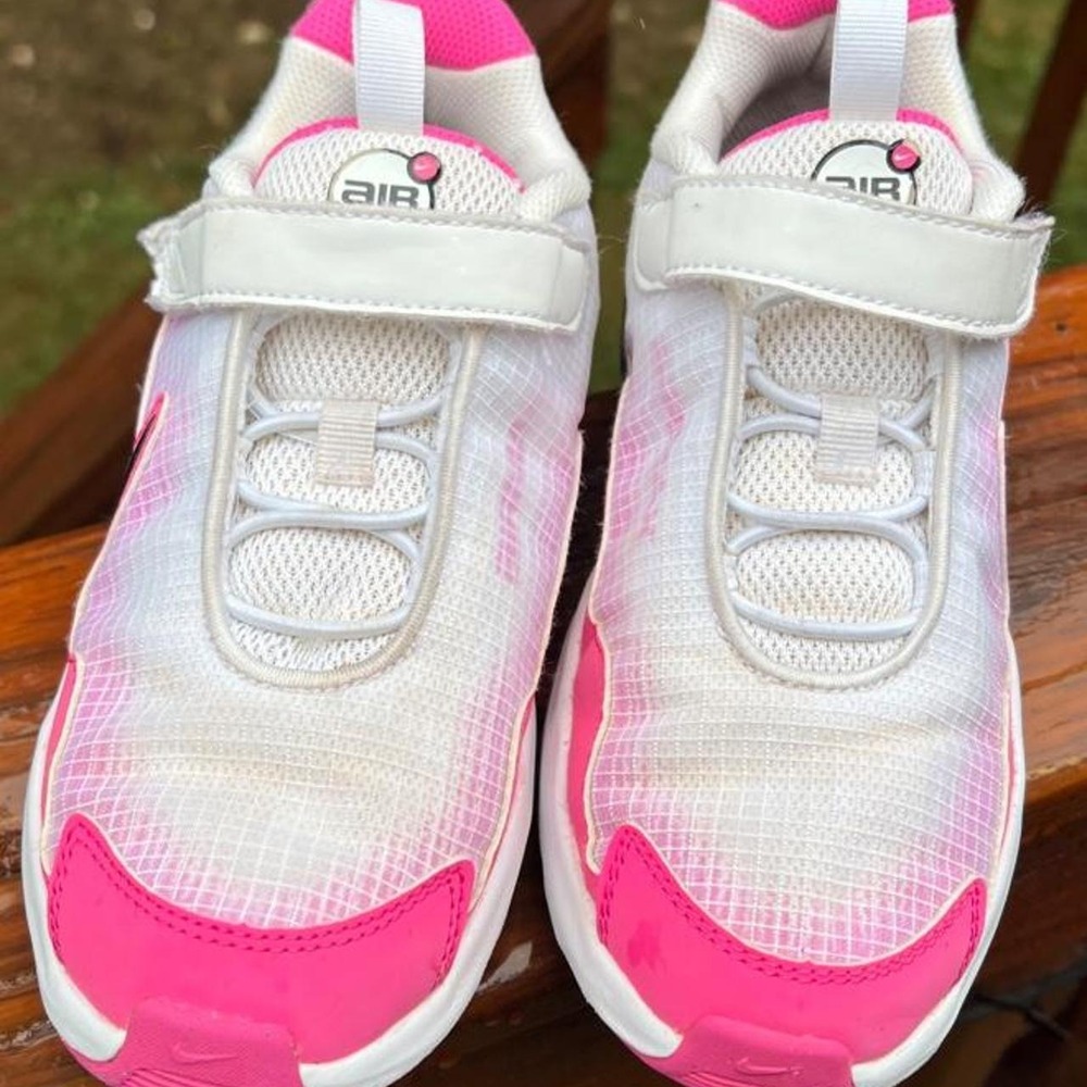 Nike Air Max 2 Nova Youth 2Y White Laser Fuchsia Black Running Play school Shoes